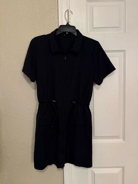 Beyond Yoga Black Short Sleeve Zip Front Mini Dress